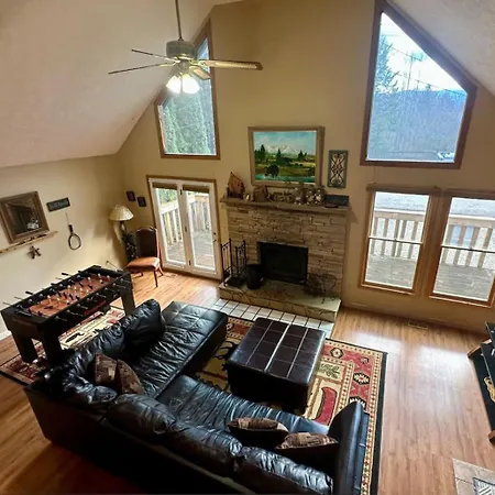 Mystical Haven Honeymoon Cabin